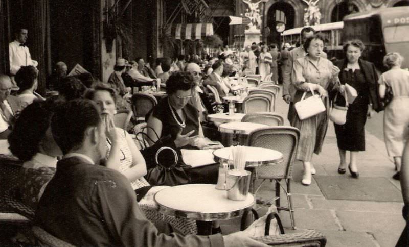 #73 Cafe de la Paix, 1950s