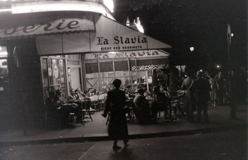 #74 Paris, 1950s