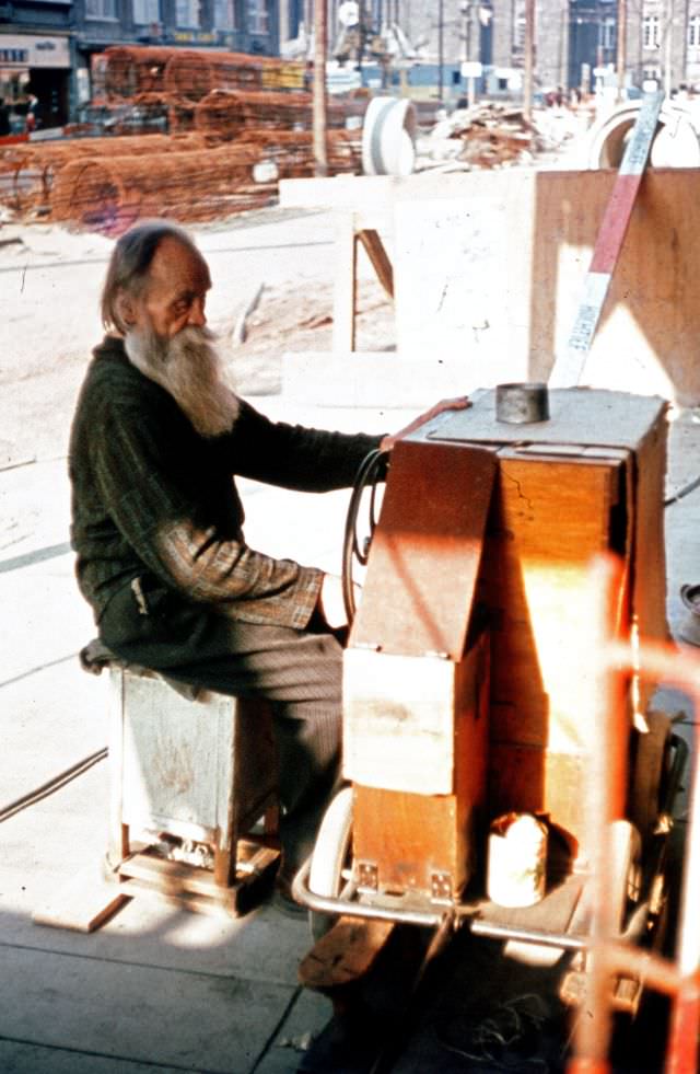 #24 Stuttgart. Organ grinder, Germany, 1972