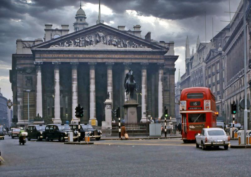#100 6The Royal Exchange, London, February 1976