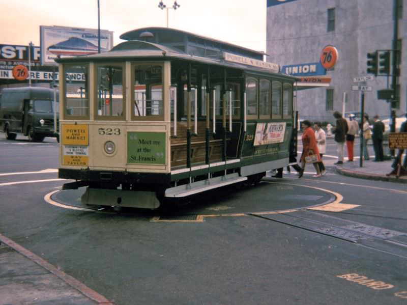 #27 Powell-Mason cable car route on the Taylor Street turntable at Bay Street, 1970