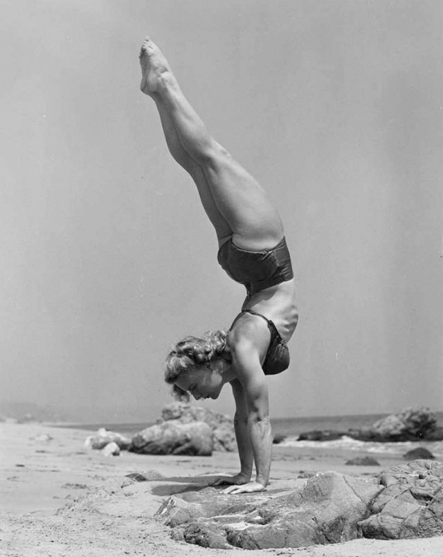 Abbye Eville: Life Story and Fabulous Photos of the Queen of Muscle Beach Sports