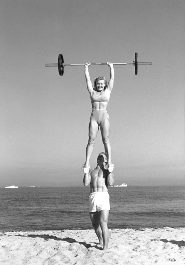 Abbye Eville: Life Story and Fabulous Photos of the Queen of Muscle Beach Sports