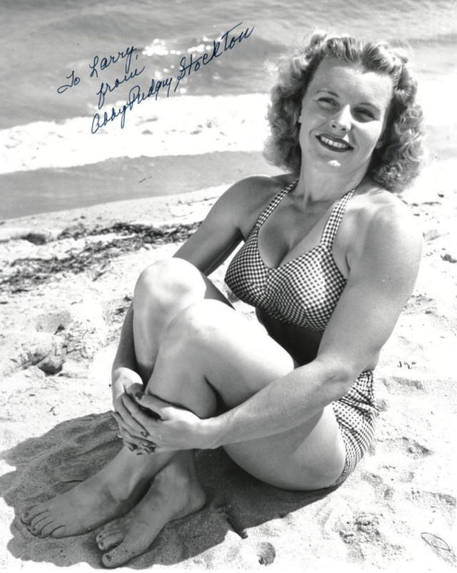 Abbye Eville: Life Story and Fabulous Photos of the Queen of Muscle Beach Sports
