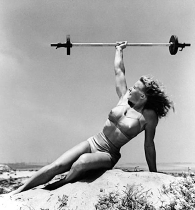 #4  Abbye Eville: Life Story and Fabulous Photos of the Queen of Muscle Beach #4 Sports