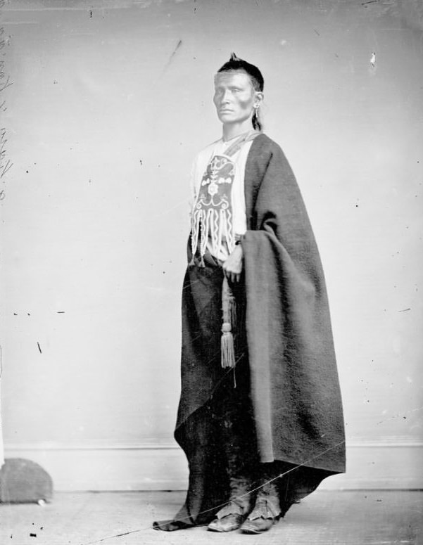 #5 Ka-Ke-Ga-Sha (Yellowish Red Chief) Or Pi-Sing (Game)