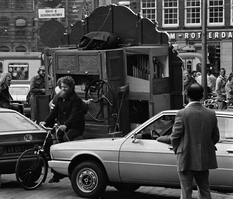 #44 Amsterdam street organ, 1970s