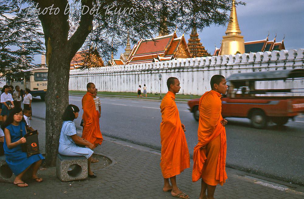 #49 Wat Phra Kaeo bus stop