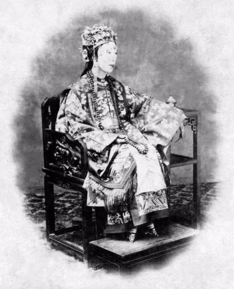 Bound Feet: Horrible Body Modification that Chinese Women Practiced for One Thousand years Weird