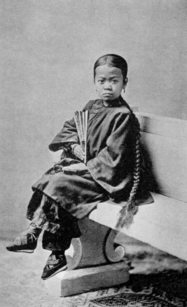 Bound Feet: Horrible Body Modification that Chinese Women Practiced for One Thousand years Weird