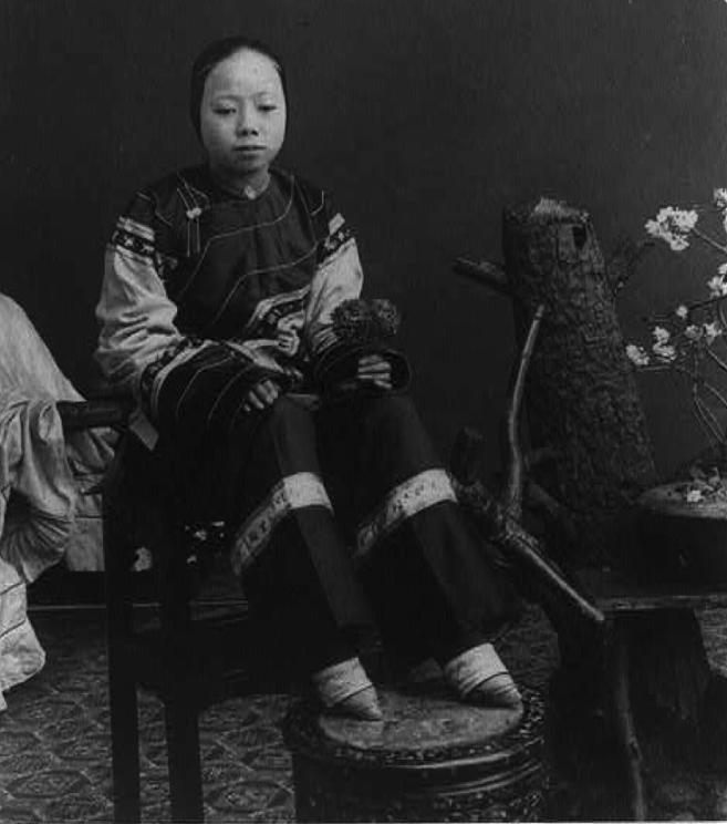 #69 Bound Feet: Horrible Body Modification that Chinese Women Practiced for One Thousand years #69 Weird