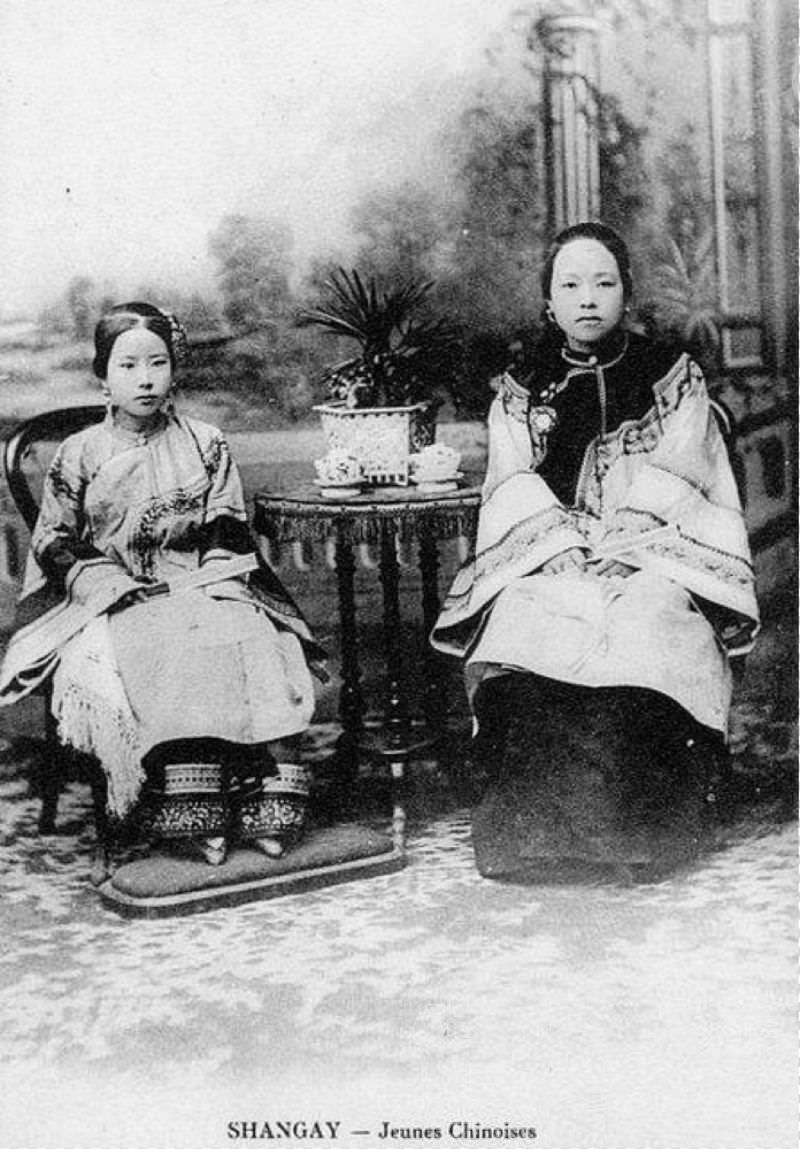 Bound Feet: Horrible Body Modification that Chinese Women Practiced for One Thousand years Weird