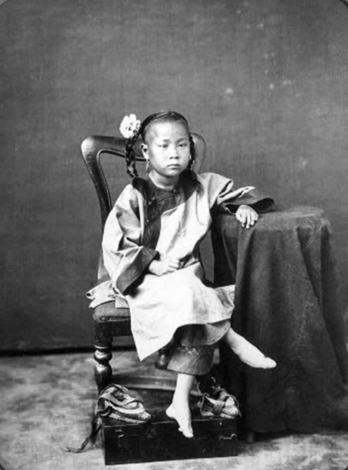 Bound Feet: Horrible Body Modification that Chinese Women Practiced for One Thousand years Weird