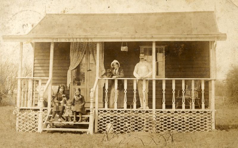 #1 The Swallows in 1911