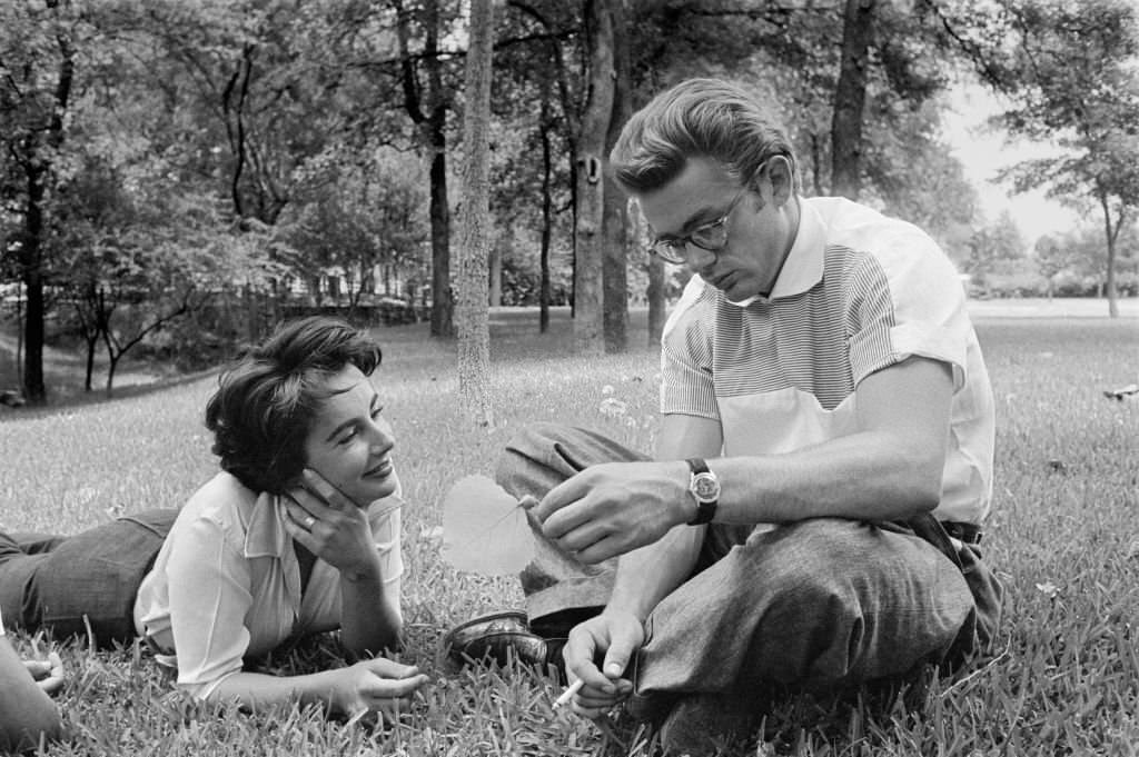 #6 Elizabeth Tayor and James Dean