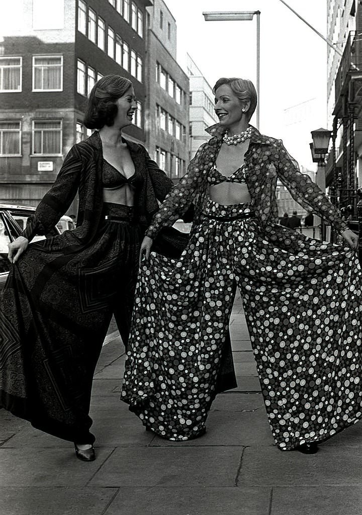 #14 Hardy Amies designed culottes shown in London, 18th January 1973, On the left a shirt.