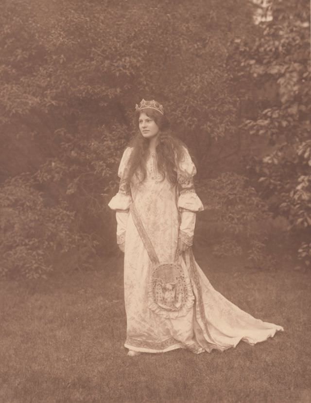 #22 Maybe Helen Louis