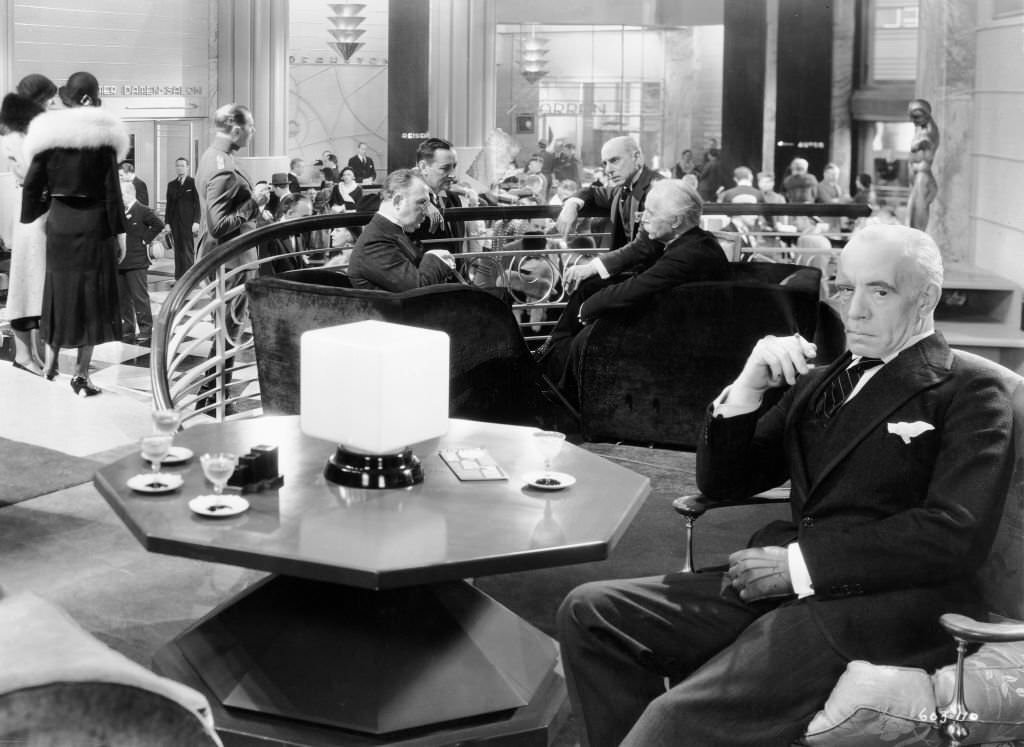 #32 Grand Hotel, 1932