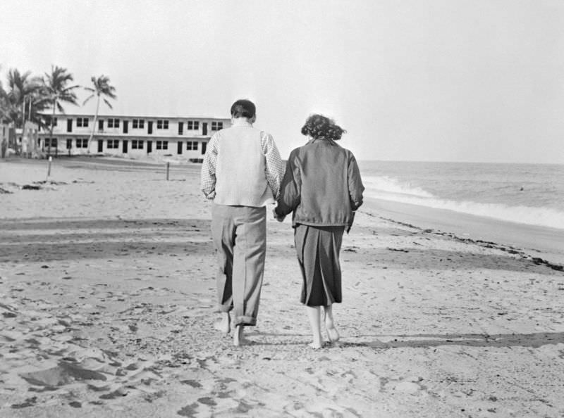 #3 Ava Gardner and Frank Sinatra made a stop in Miami before traveling to Havana, Cuba during their honeymoon in 1951