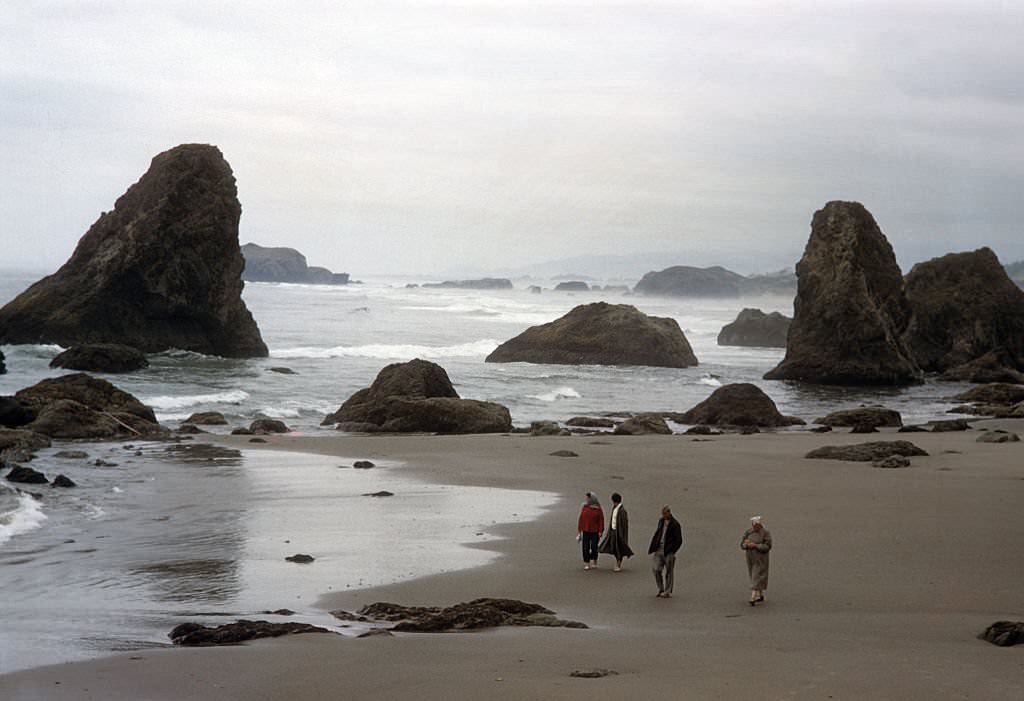 #26 visitors searching for agate and jasper during photo shoot on beach.