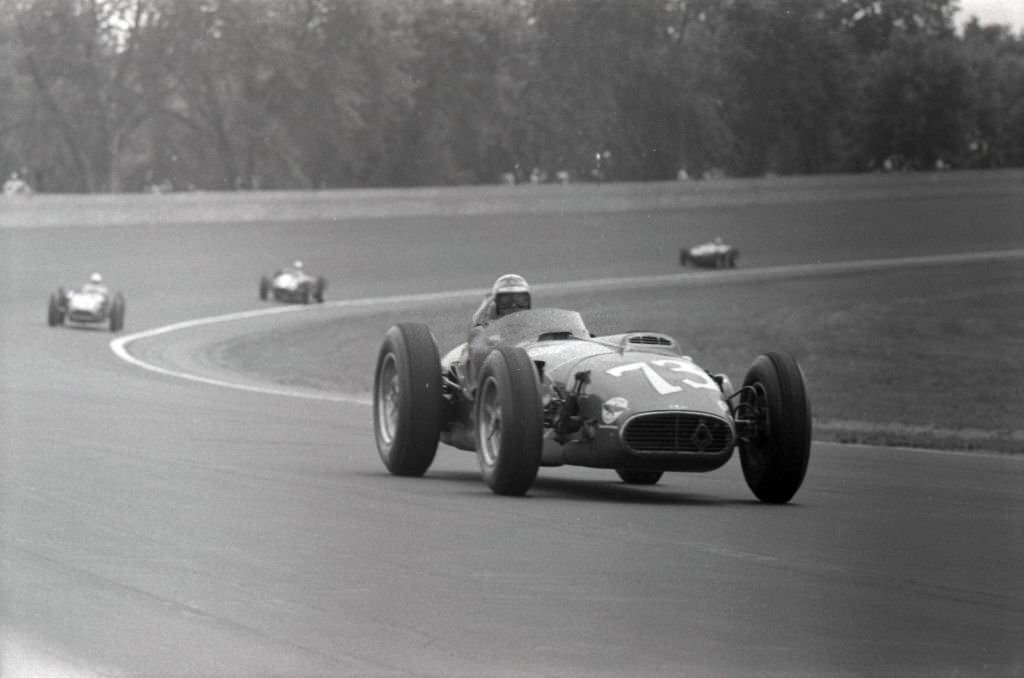 #40 Andy Linden (73) in action during race at Indianapolis Motor Speedway.