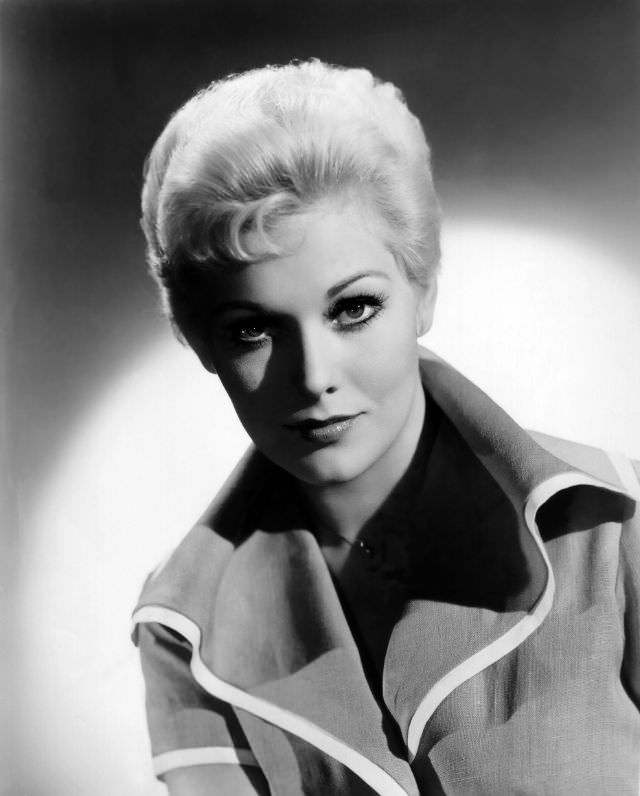 Beautiful Kim Novak during the Filming of &;Vertigo (1958)&; Movies &; TV