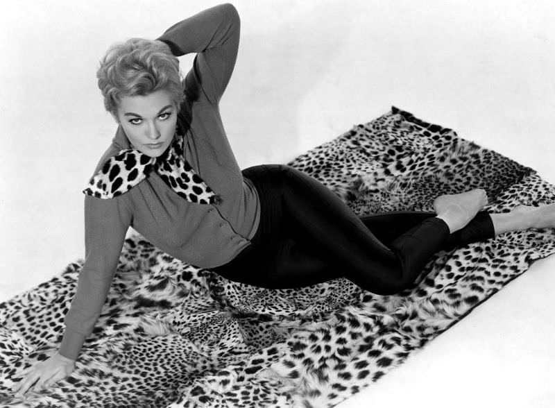 #31 Beautiful Kim Novak during the Filming of ‘Vertigo (1958)’ #31 Movies & TV