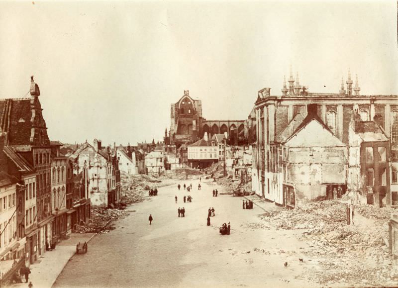 #1 City Hall and St-Pieterskerk from Naamsestraat, Leuven, August 1914