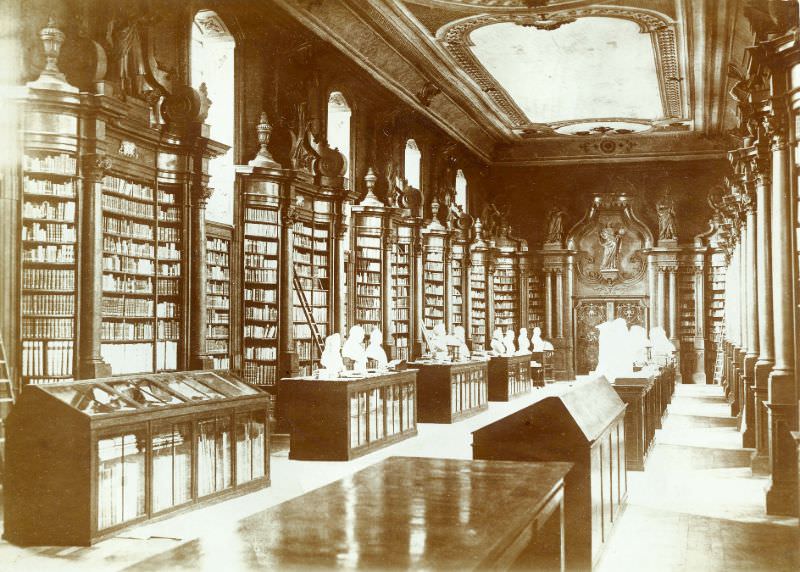 #16 Library wing before the bombing, Leuven, August 1914