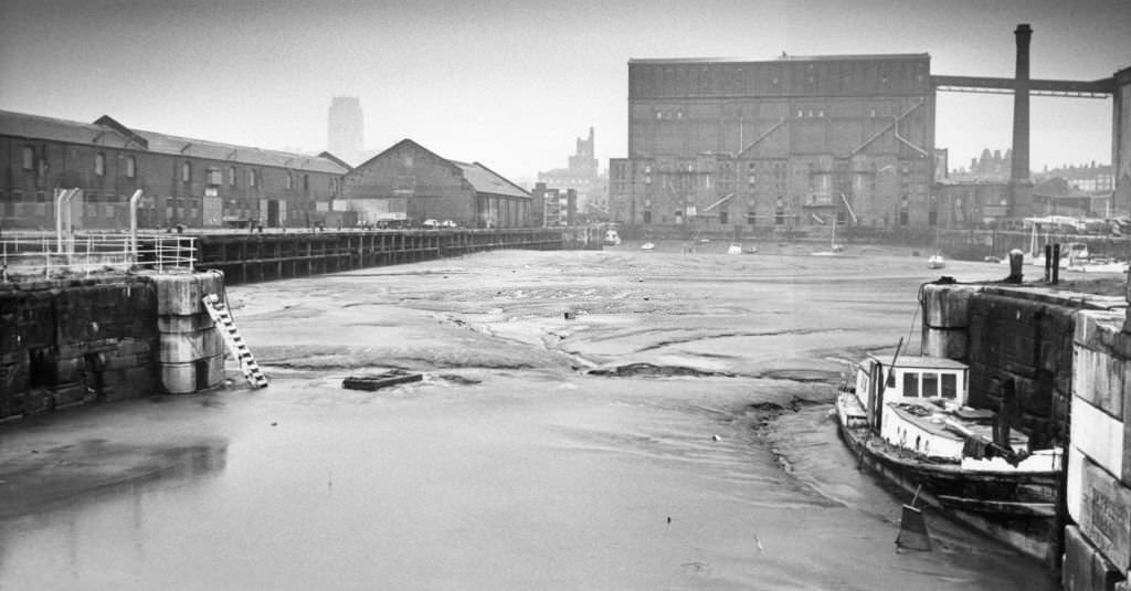 #13 The South Docks, Liverpool, now almost completely silted up since the docks closed in 1972 and dredging operations stopped, 27th February 1982.