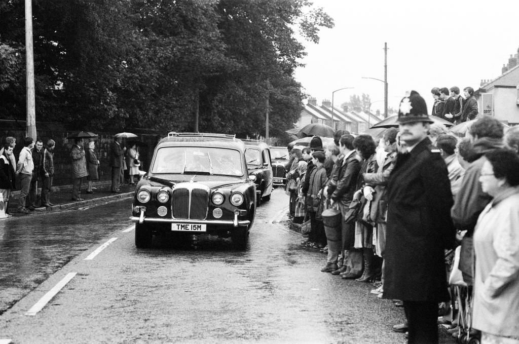 #22 Bill Shankly Liverpool manager funeral 1981