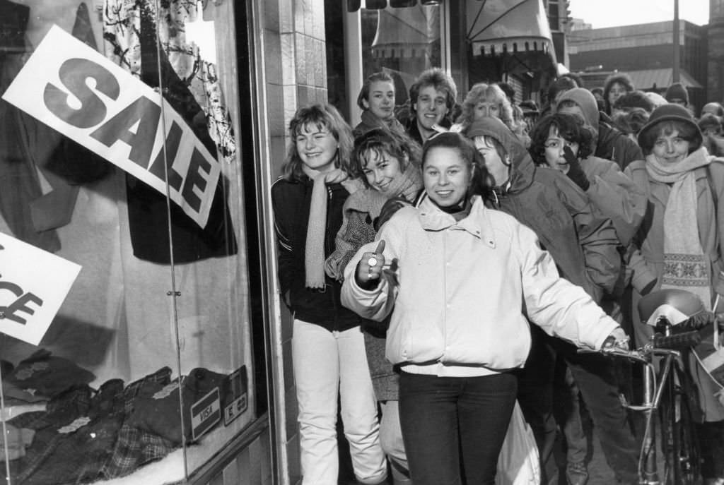 #113 Post Christmas Sales Liverpool, 1985