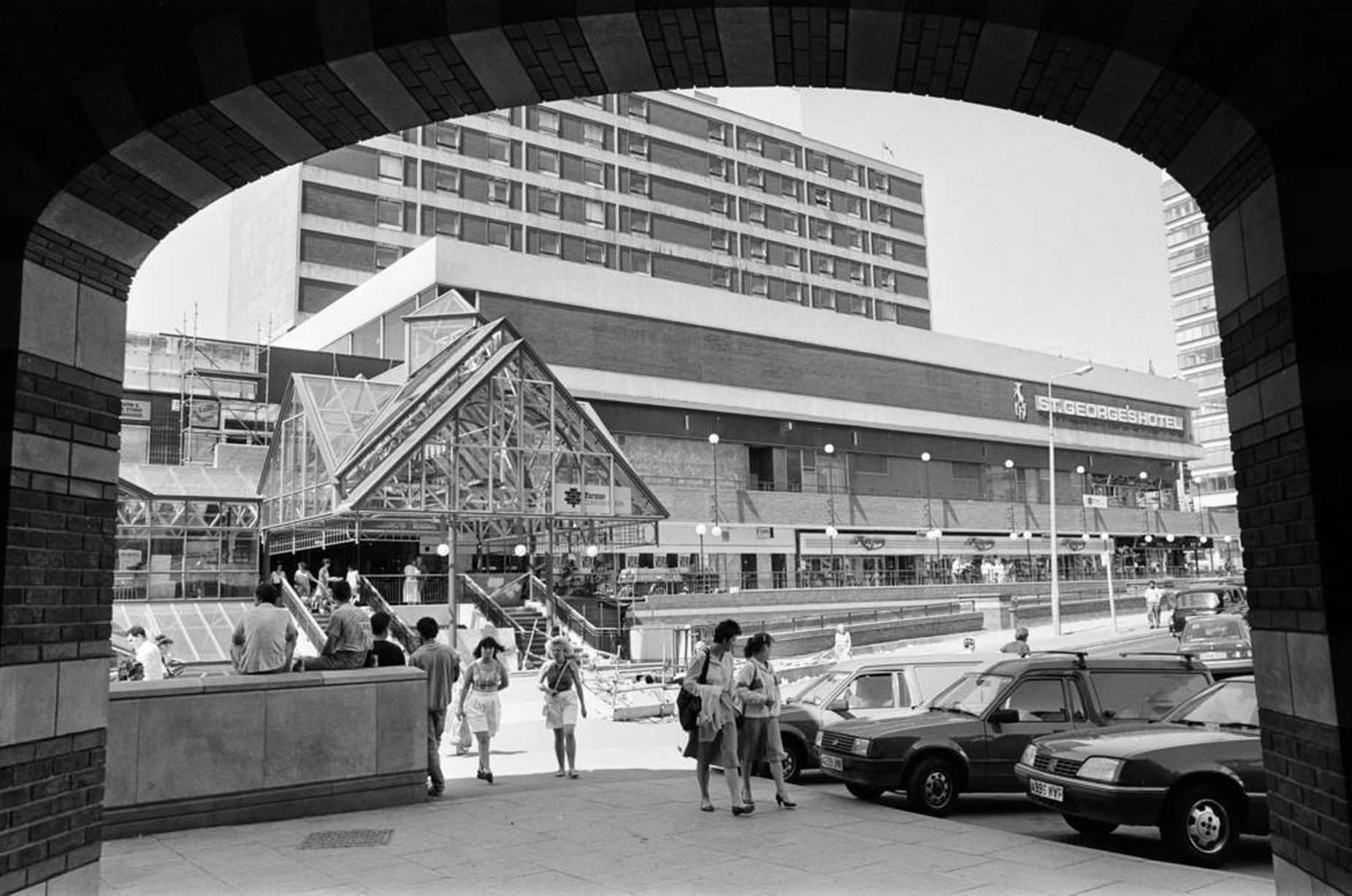#38 Clayton Square Shopping Centre, St Johns Blacklers store conversion well under way, Liverpool 19th July 1989.