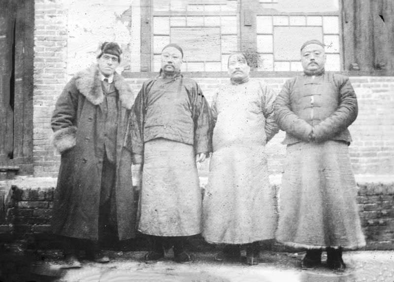Right to left – Taotai Weng, Taotai Huang, Prefect He, Dr. Young