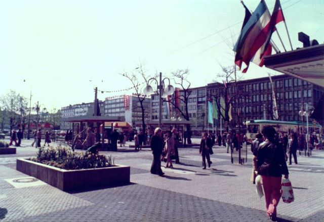 #11 The Paradeplatz, 1975