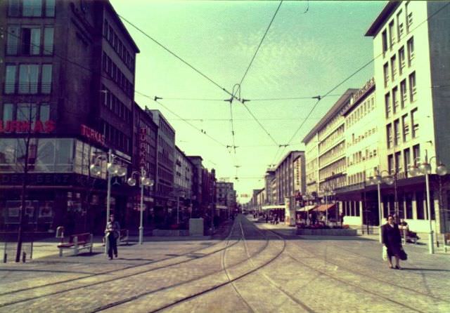 #16 The Planken entrance, March 1975