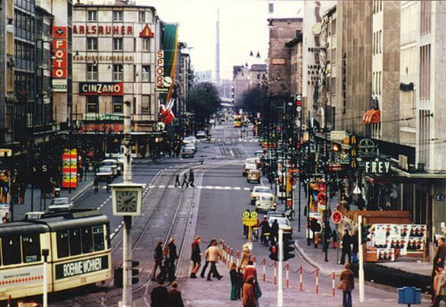 #6 The Planken entrance at the water tower, 1972
