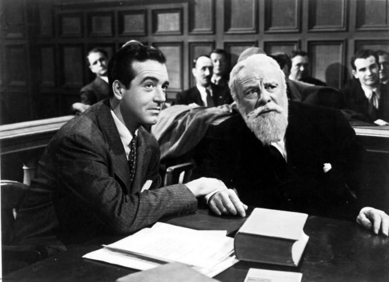 #16 A Holiday Classic: Beautiful Photos from the movie ‘Miracle on the 34th Street (1947)’ #16 Movies & TV