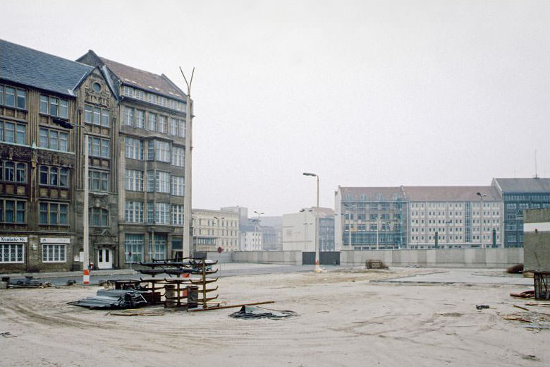 #21 Krausenstraße, Berlin-Mitte, 1991