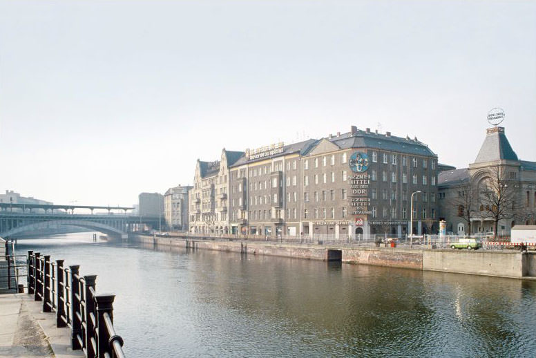 #7 Reichstagufer, Berlin-Mitte, 1991