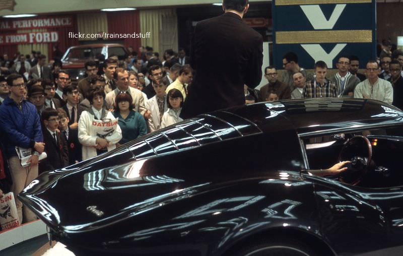 #41 Corvette Mako Shark II at the New York Auto Show, 1966