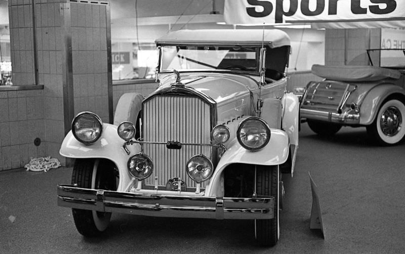 #90 New York Auto Show, 1965
