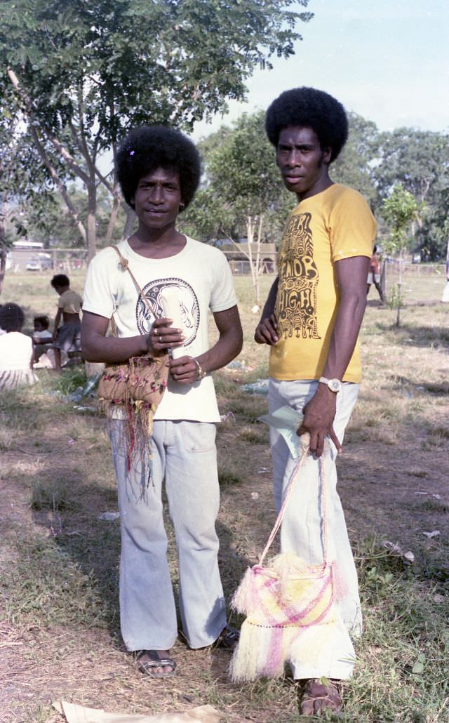 #30 Port Moresby, 1976