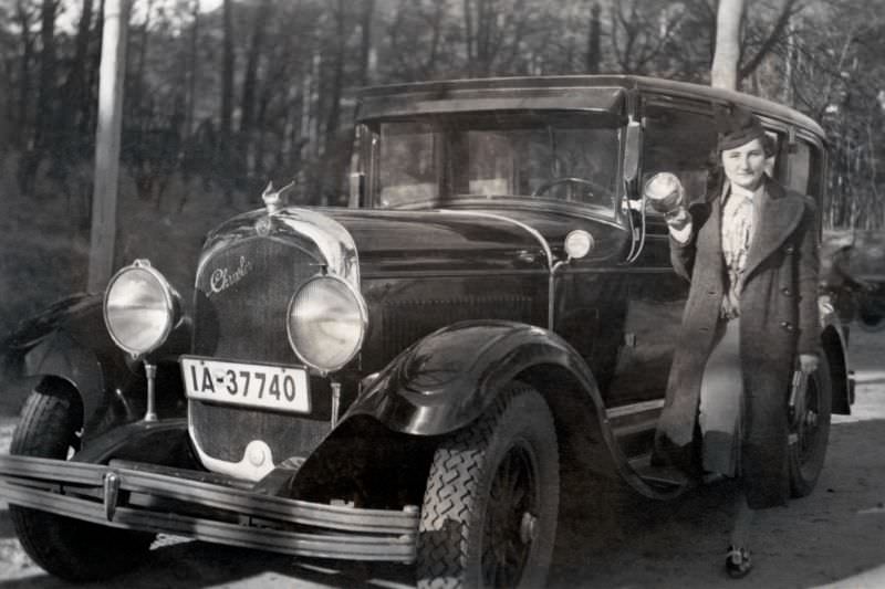 Fabulous Photos of People with their Chrysler Automobiles from the Past Vehicles &; Transportation