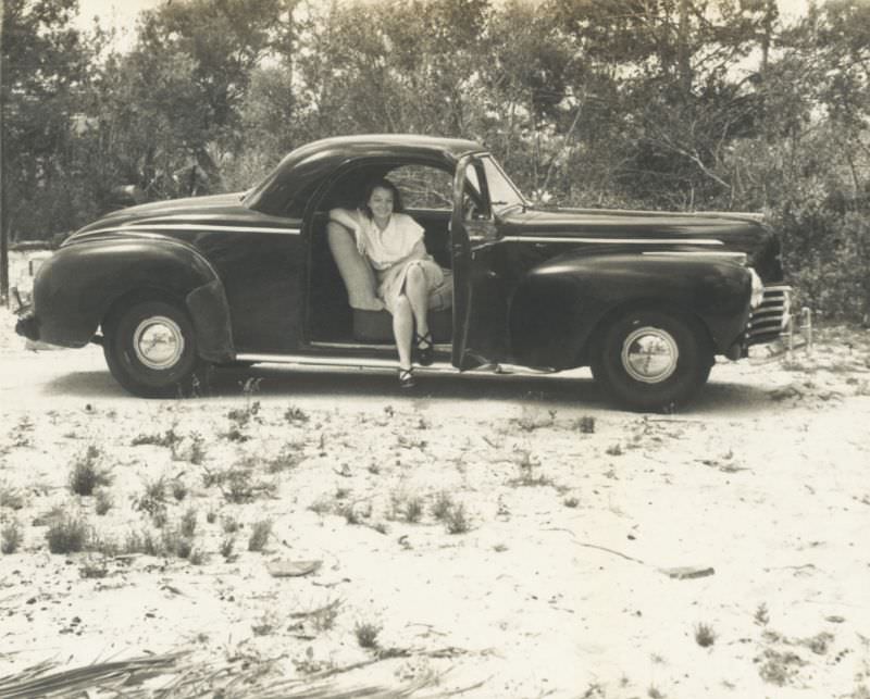 Fabulous Photos of People with their Chrysler Automobiles from the Past Vehicles &; Transportation