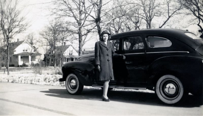 Fabulous Photos of People with their Chrysler Automobiles from the Past Vehicles &; Transportation