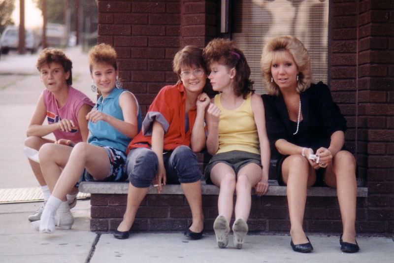 #74 Philly girls, 1986
