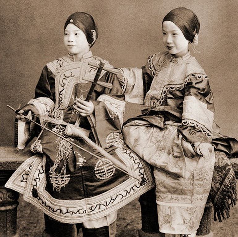 #47 Singing Girls, Hong Kong, China, 1901