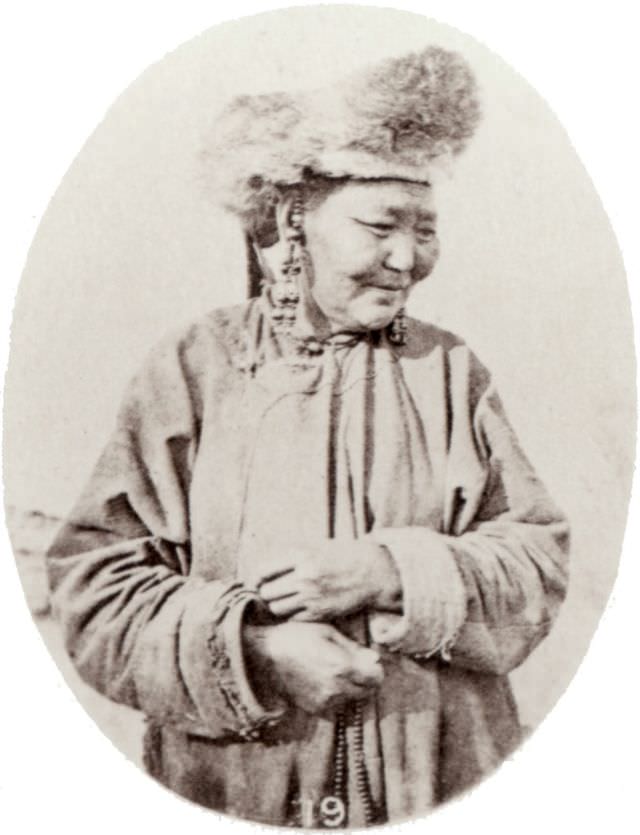 #13 Manchu or Tatar woman, 1868