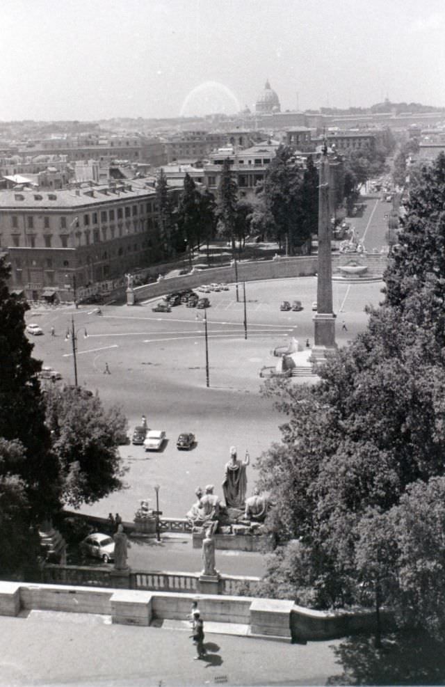 #50 Piazza di Popolo,1956
